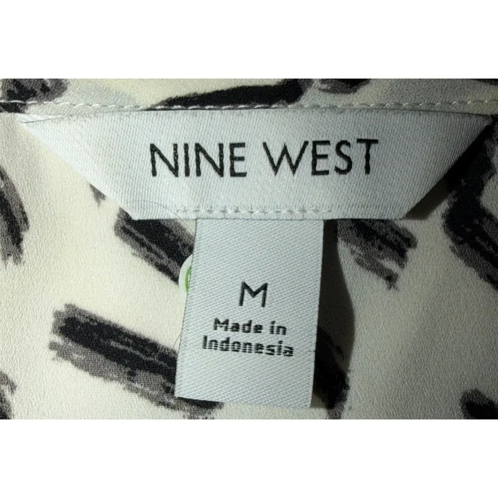 Nine West Abstract Print Sleeveless Blouse Medium‎ V Neck Work Office Top